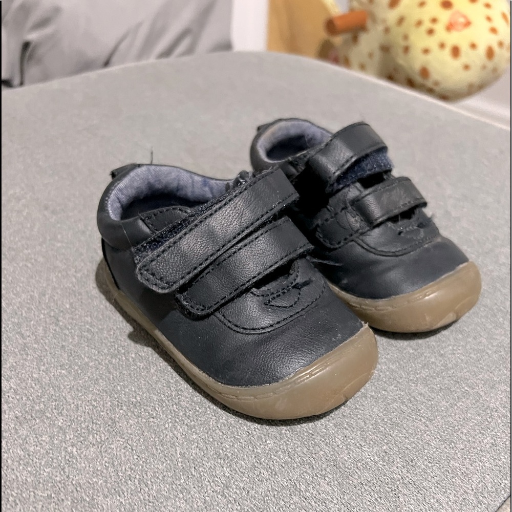 Jumping Beans size 4 Baby shoes